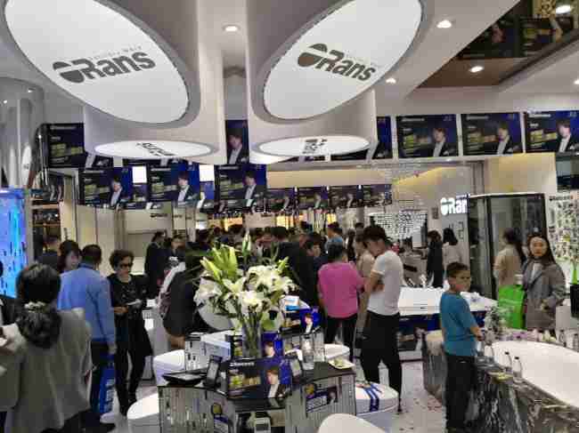 情歌王子黄格选燃爆鄂尔多斯，凯发官网20周年庆鄂尔多斯站完美收官